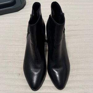 Elegant Black Ankle Boots